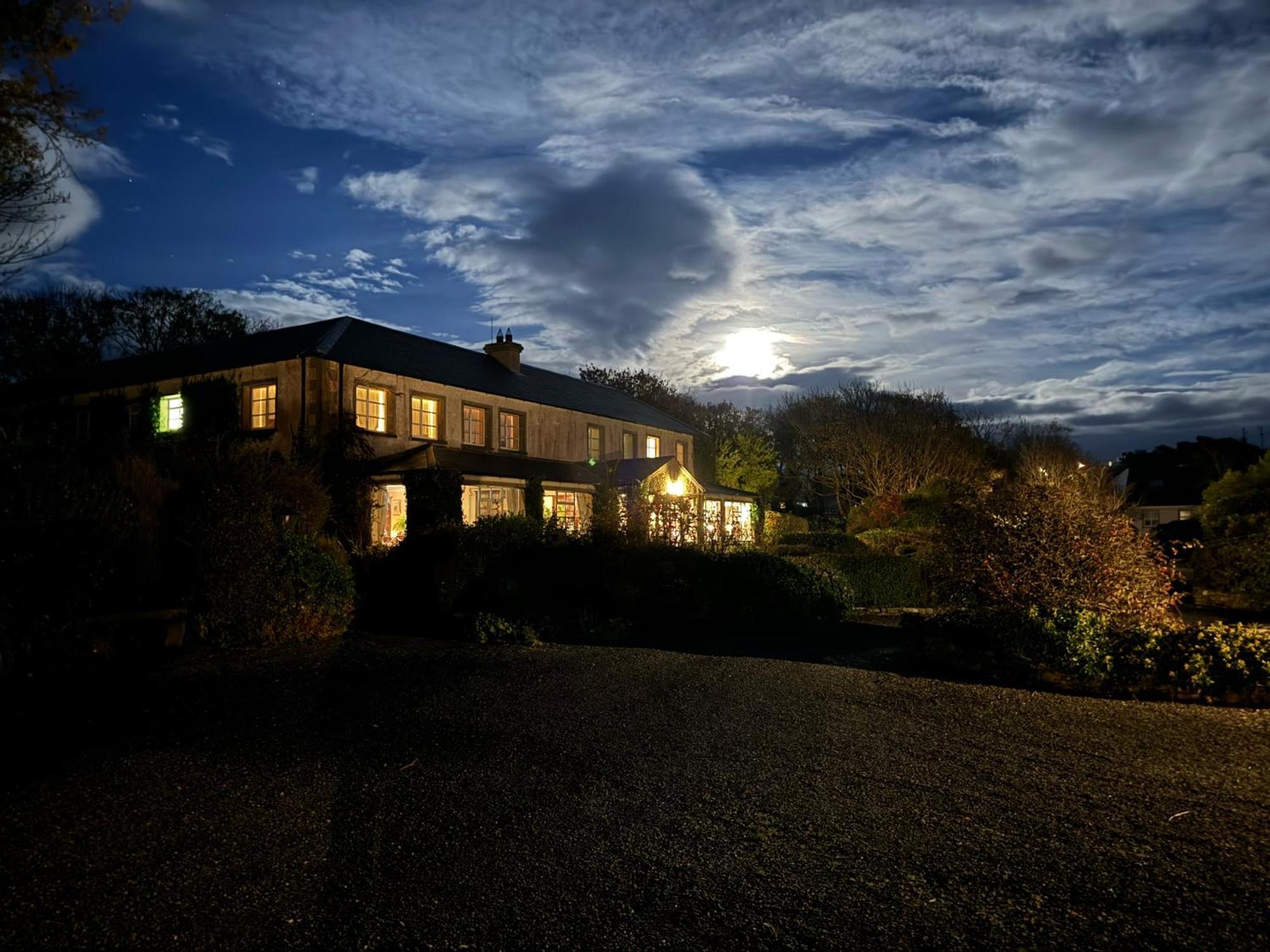 The Mill Hotel ดันฟานาฮี ภายนอก รูปภาพ